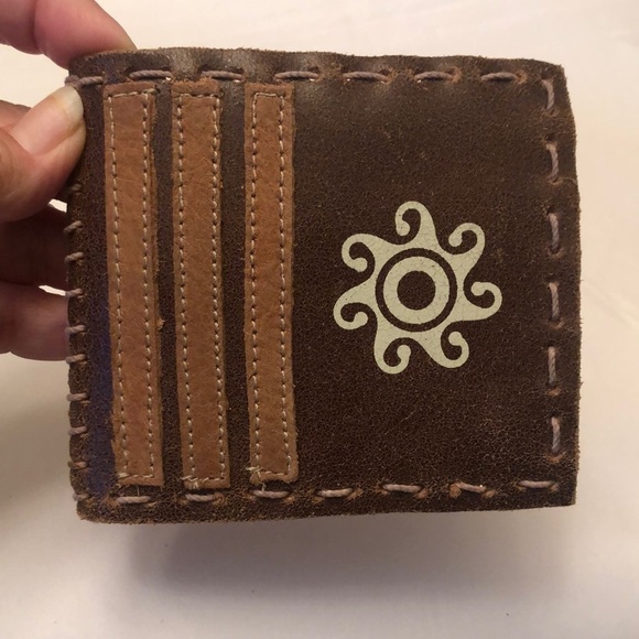 Tribu Handmade Leather Wallet - Picture 1 of 7